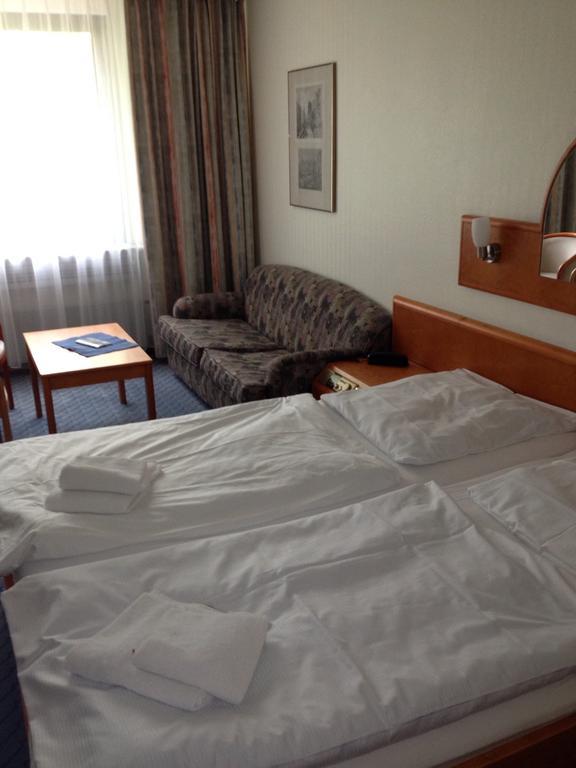A1 Raststaette & Motel Hamburg-Stillhorn Motel 2*