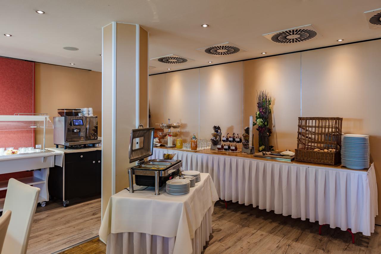Budget By Zeppelin Hotel 3*