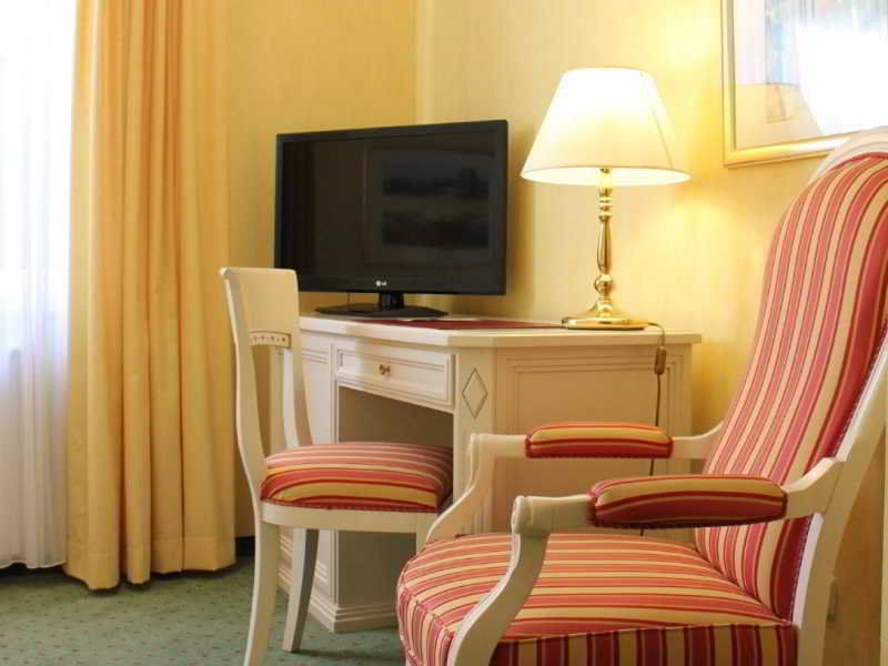 Alt Lohbrügger Hof Hotel 4*