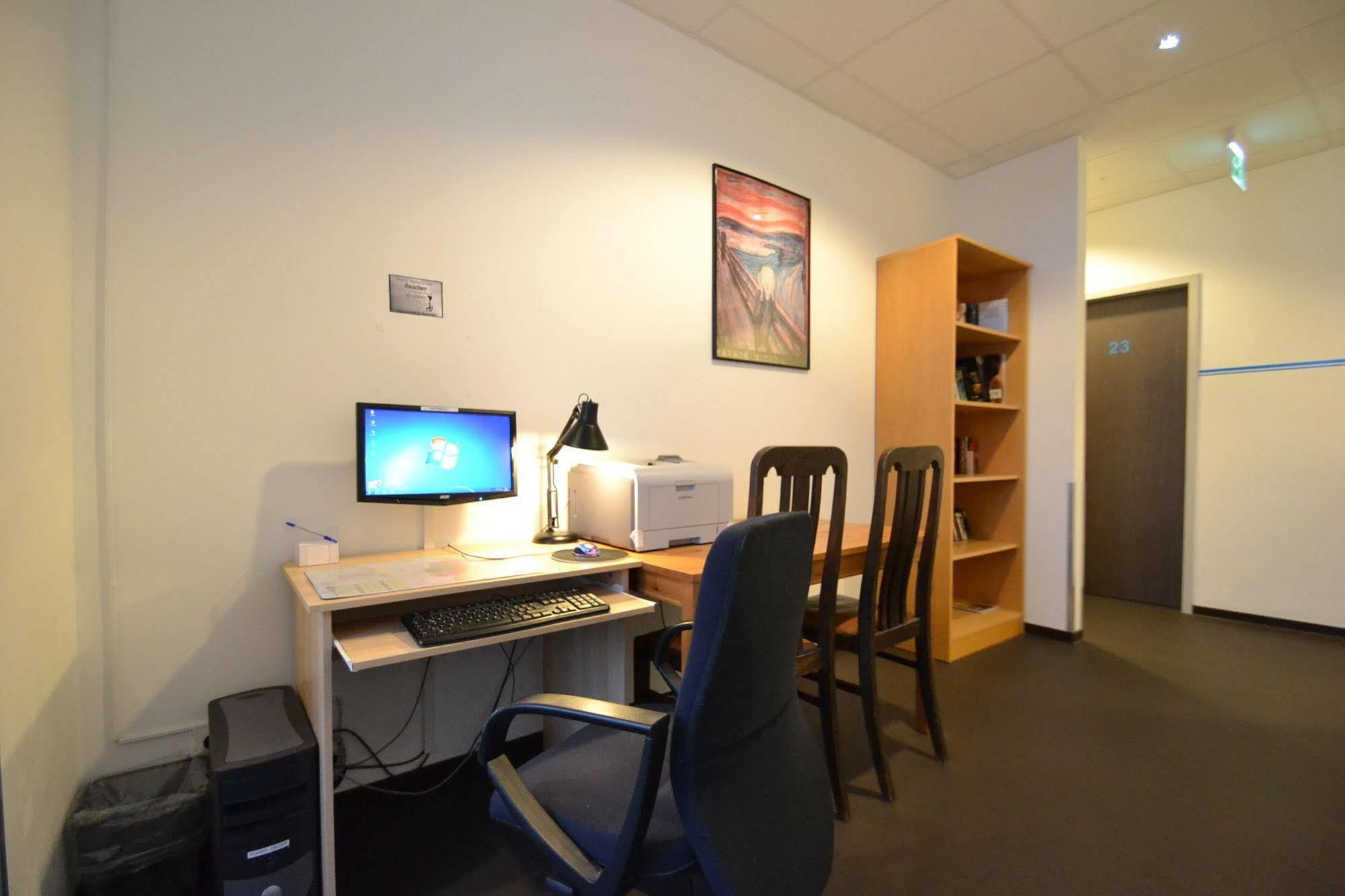 Arena Hostel *