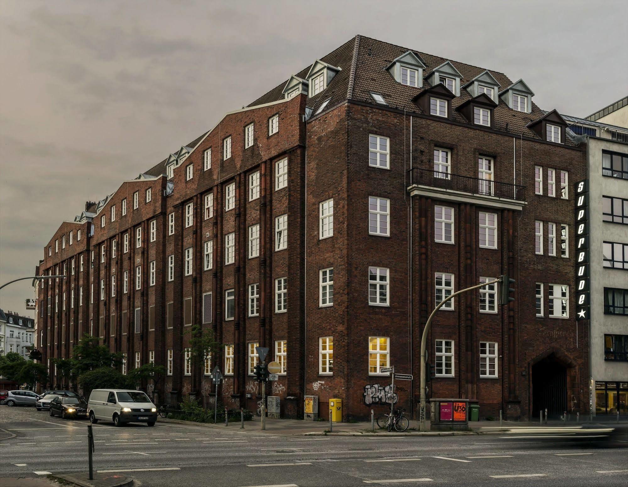 Superbude St Pauli 3*