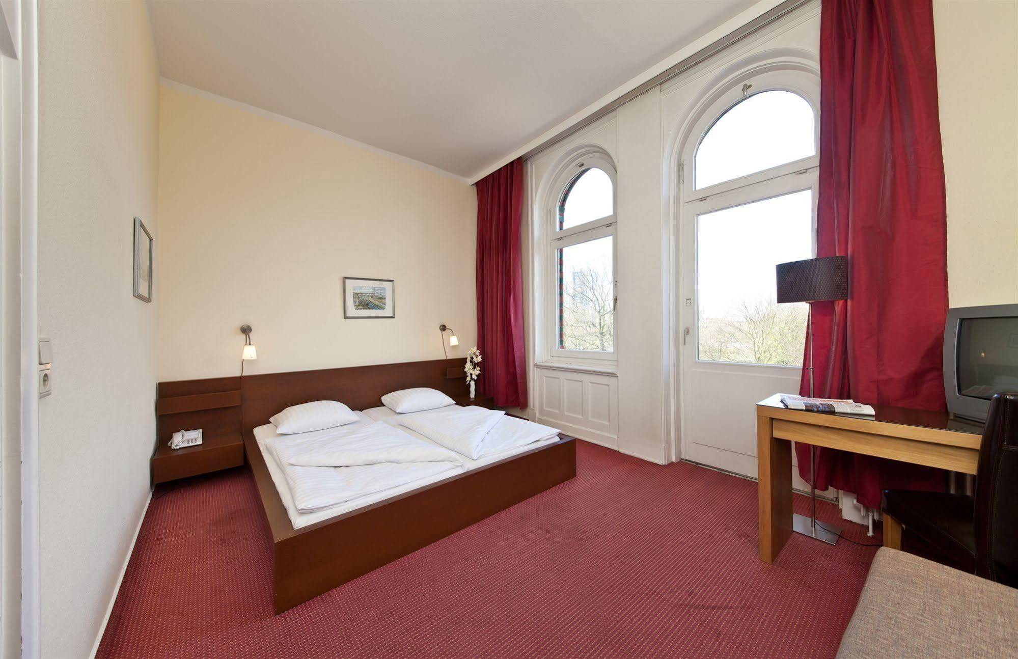 Novum Holstenwall Neustadt Hotel