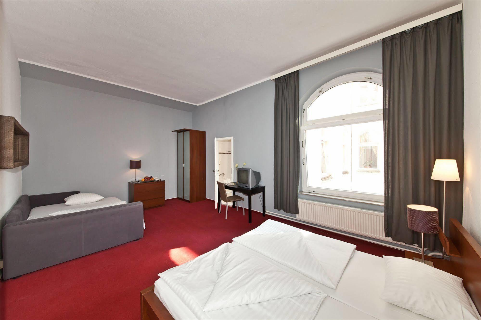 Novum Holstenwall Neustadt Hotel