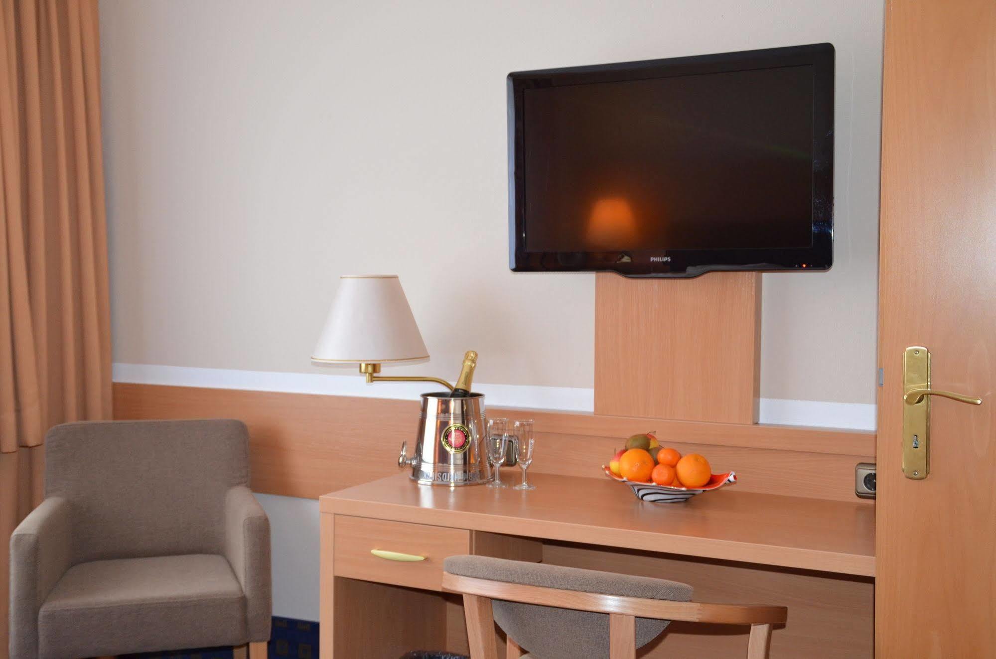 Sachsentor Hotel 3*