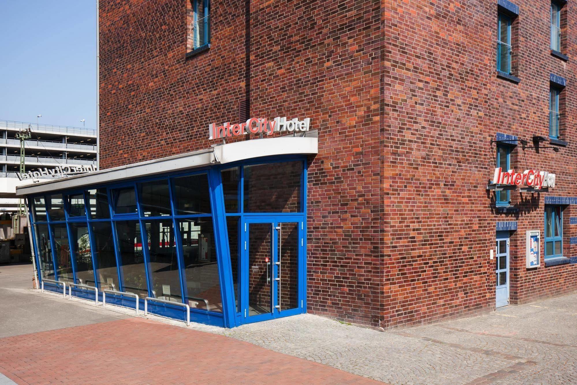 Intercityhotel Altona Hotel 3*