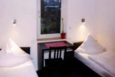 Arcade Hotel&hostel 2*
