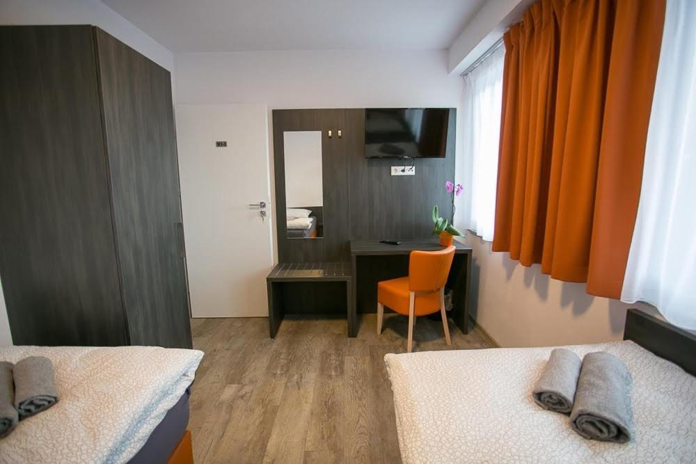 A7 Hotel 2*