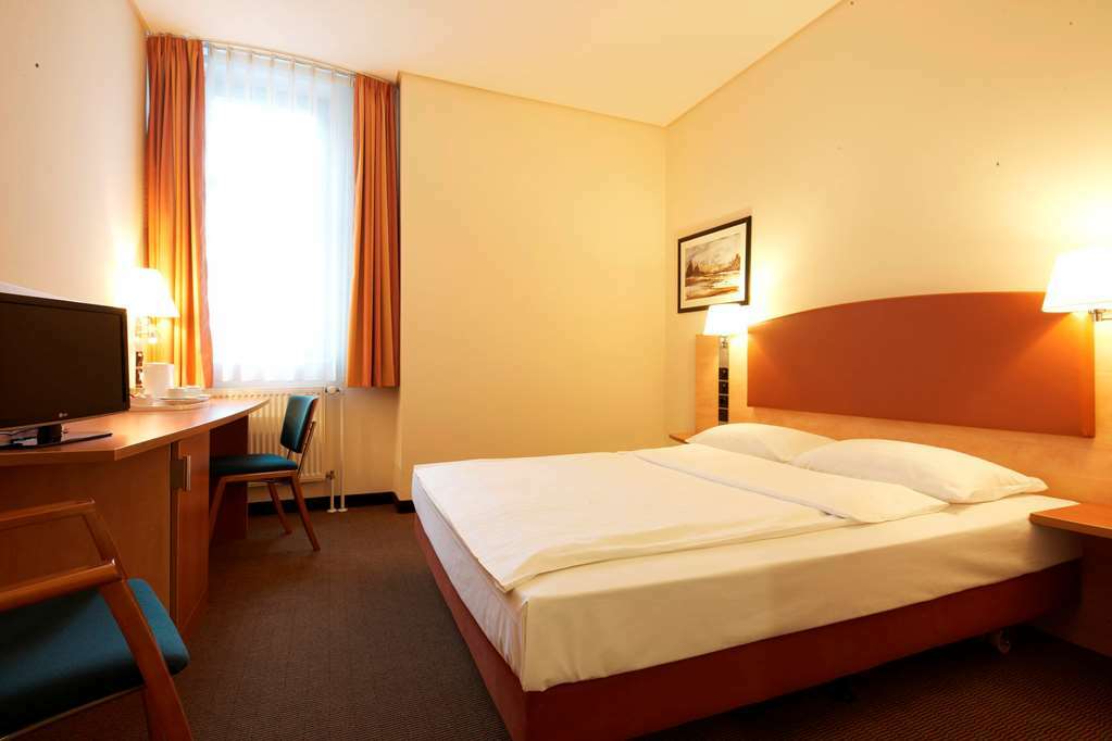 Intercityhotel Hauptbahnhof 4* Hamburg