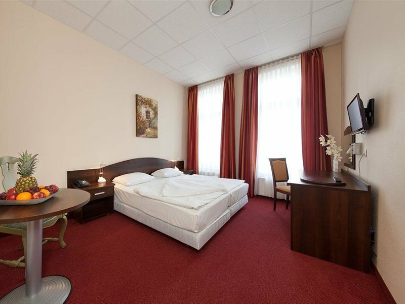 Hotel Polo Am Zob Hamburg