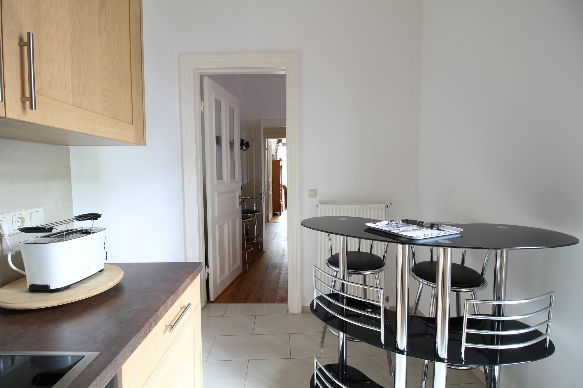 Exclusive Station Apartment
