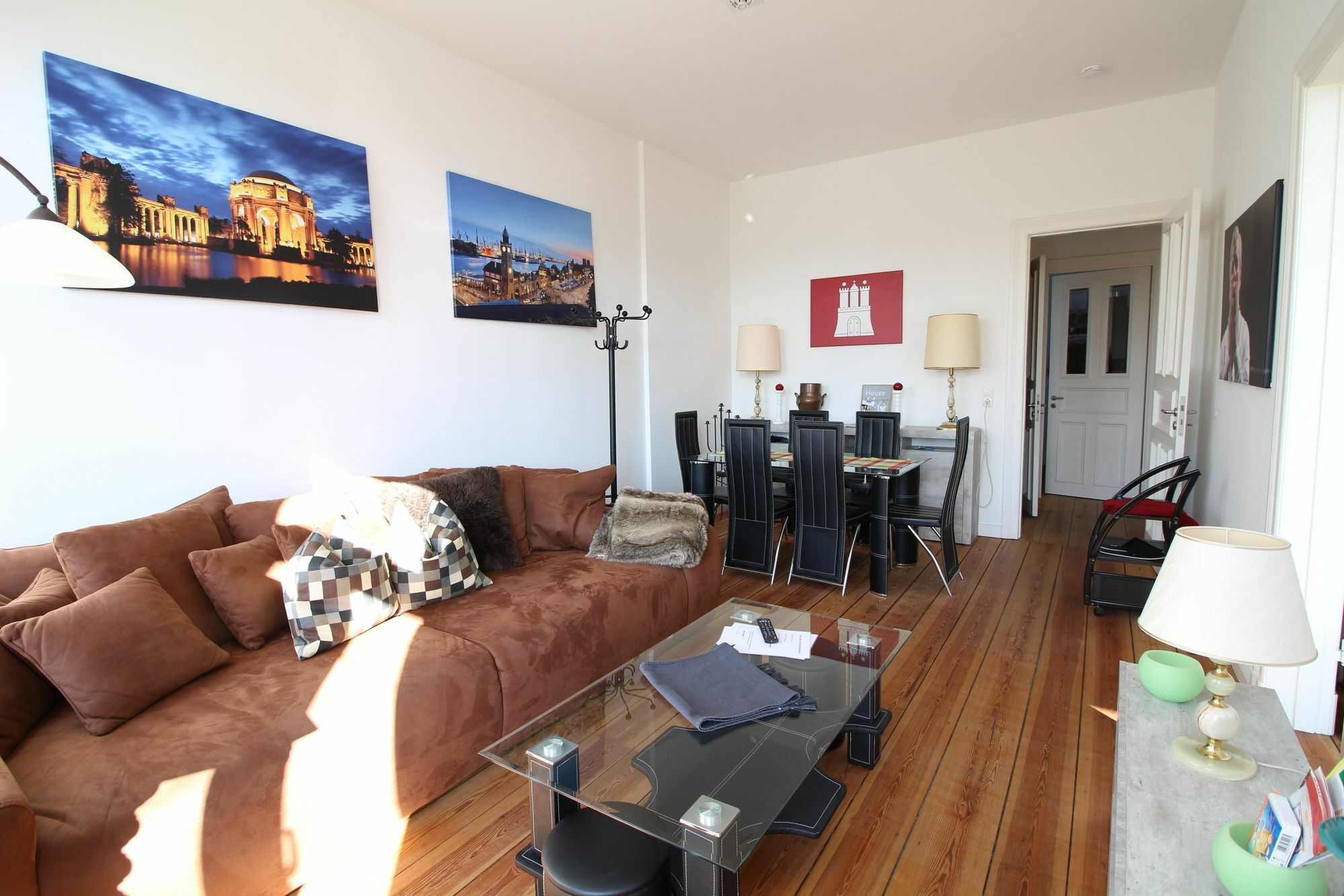 Exclusive Station Apartment