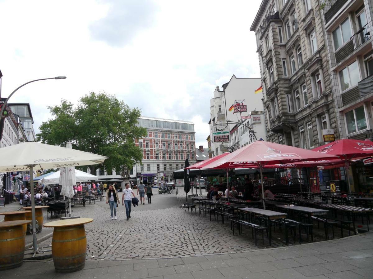 Sleep In St. Pauli