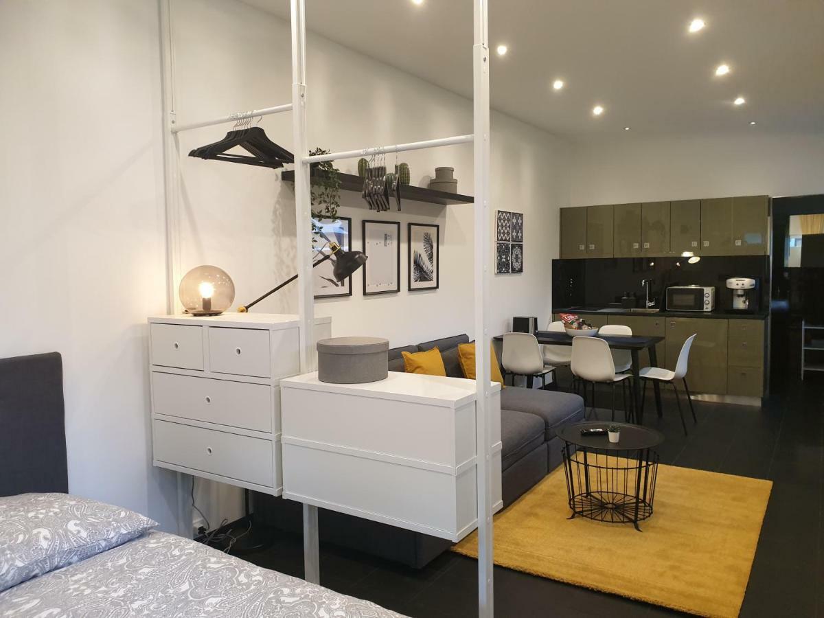 Industrial Loft House +luxury Bathroom *