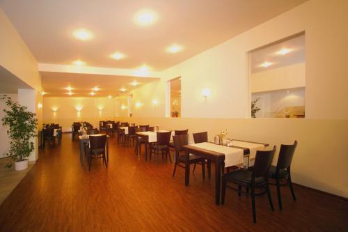 Mercedes/centrum Hotel
