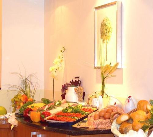 Mercedes/centrum Hotel 2*